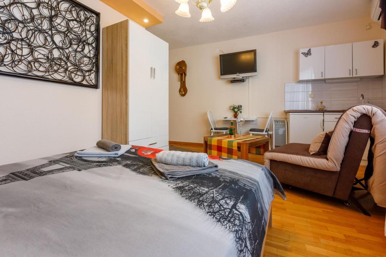 Apartments And Room Art ซริกเวนิซา ภายนอก รูปภาพ