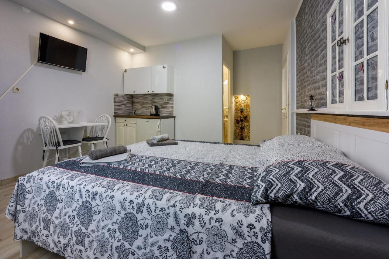 Apartments And Room Art ซริกเวนิซา ภายนอก รูปภาพ