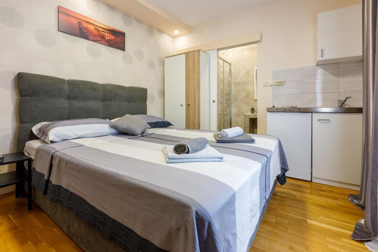 Apartments And Room Art ซริกเวนิซา ภายนอก รูปภาพ