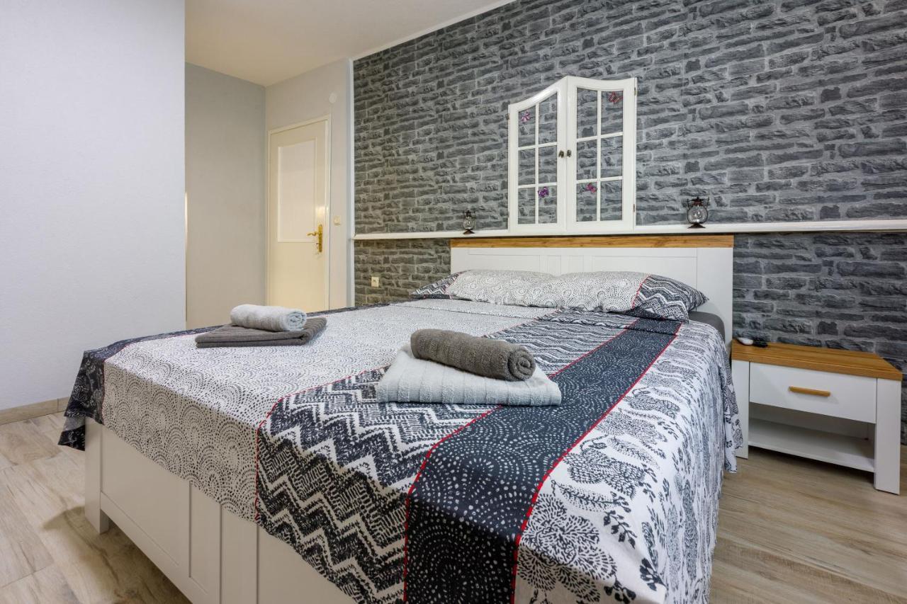 Apartments And Room Art ซริกเวนิซา ภายนอก รูปภาพ