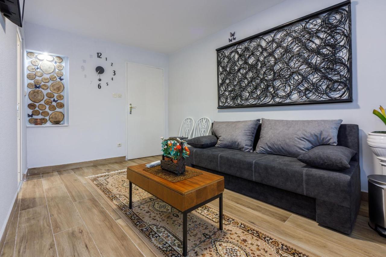 Apartments And Room Art ซริกเวนิซา ภายนอก รูปภาพ
