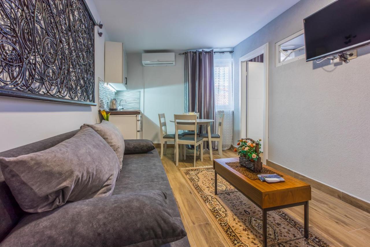 Apartments And Room Art ซริกเวนิซา ภายนอก รูปภาพ
